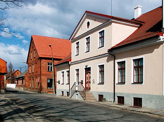File:Viljandi Muuseum.jpg